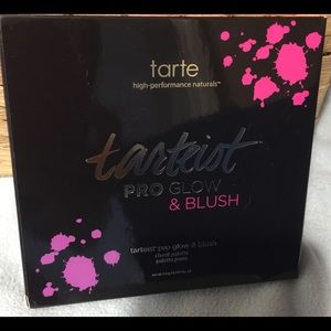 Tarteist Pro Glow and Blush palette